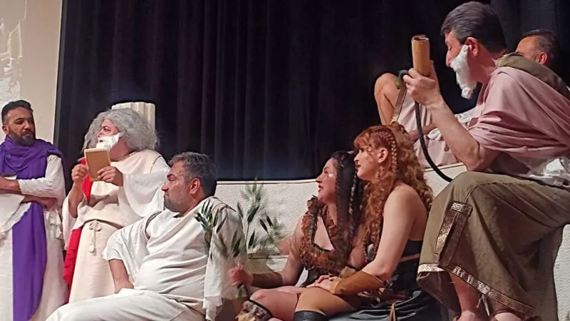 İzmir'in Rüyası Sahneleniyor! Biletler Umuda Dönüşüyor