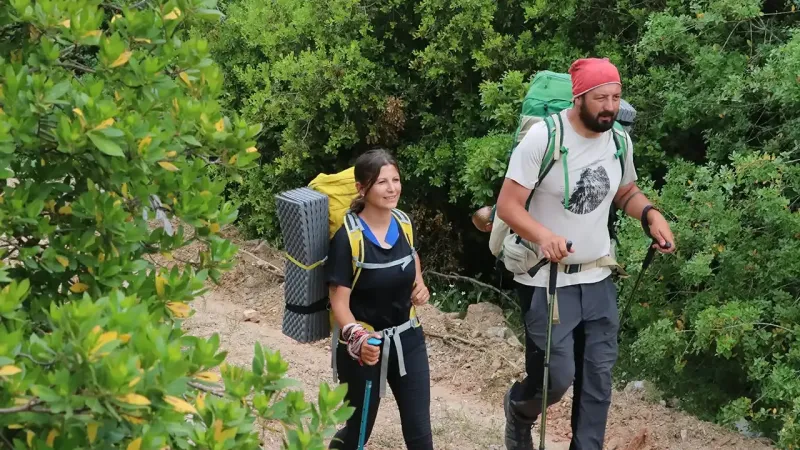 Efeler Yolu'nda Bir İlk! Altın Mühürlü Pasaport Sahibi Türk Kadın