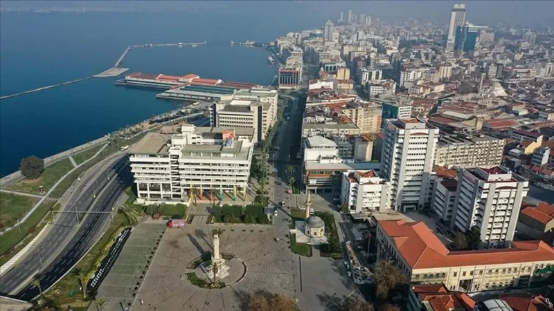 İzmir'de Bahar Sürprizi! Hava Nasıl Olacak?