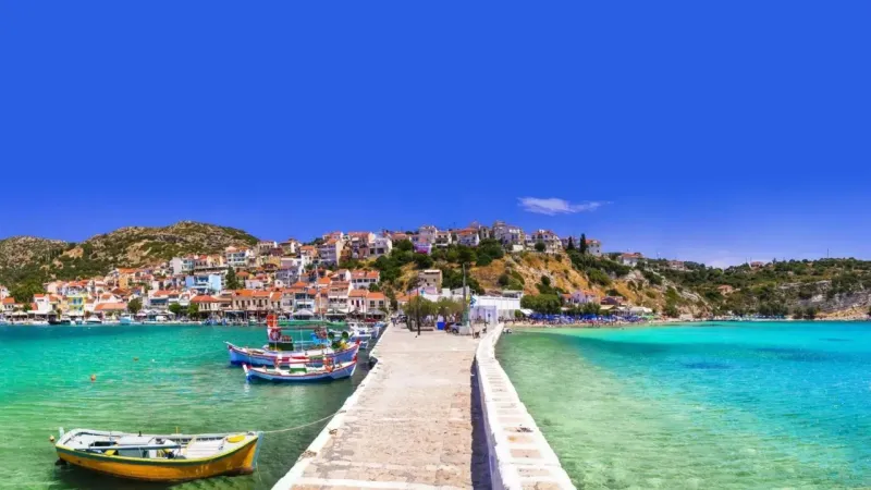 İzmir'den Samos'a Deniz Keyfi! Yeni Feribot Seferleri Başladı!