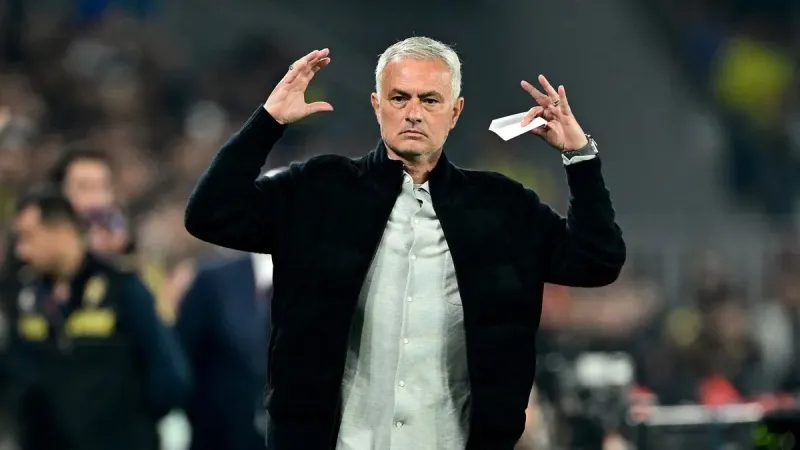 Mourinho'dan Şok Karar! O 2 Yıldız Fenerbahçe'den Gönderiliyor Mu?