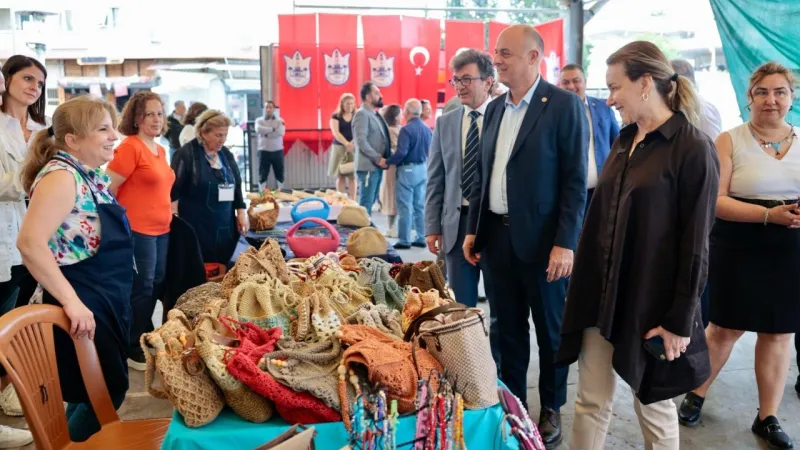 İzmir'den Kadınlara Destek! El Emeği Pazarı Açıldı!