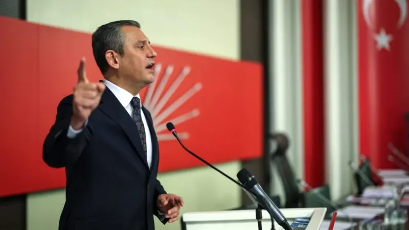 Özel'den CHP'lilere Fırça: 6 Ay Randevu Yok! Neden?