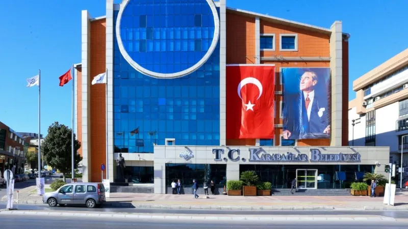 Karabağlar'da Bütçe Alarmı! Personele Mi Yatırıma Mı? Şok Rakamlar!