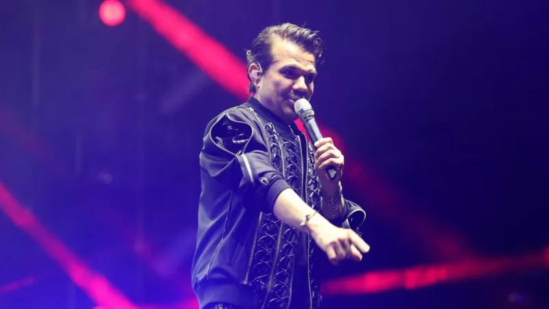 Kenan Doğulu Manisa'yı Coşturdu! Unutulmaz Festival Konseri