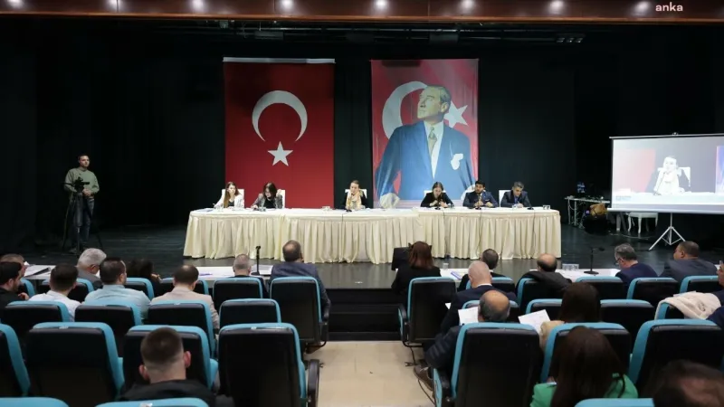 Konak Belediyesi'nde Neler Oluyor? Başkan'dan Şok Borç Açıklaması!