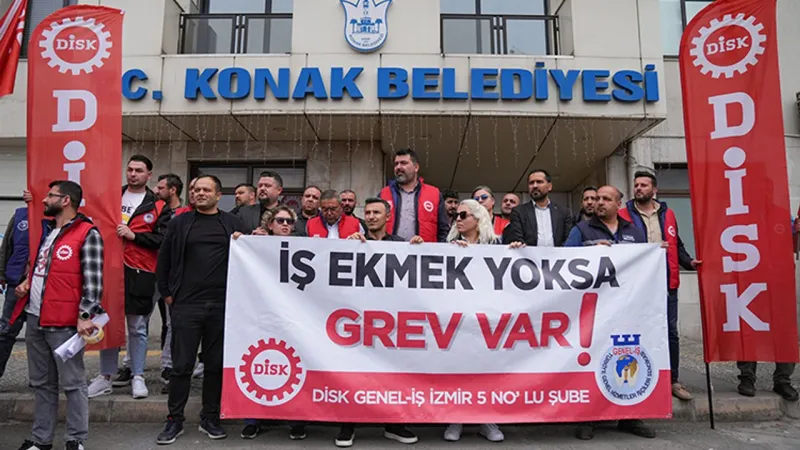 Konak'ta Grev Alarmı! İşçiler İş Bıraktı, Belediyeden Şok Açıklama