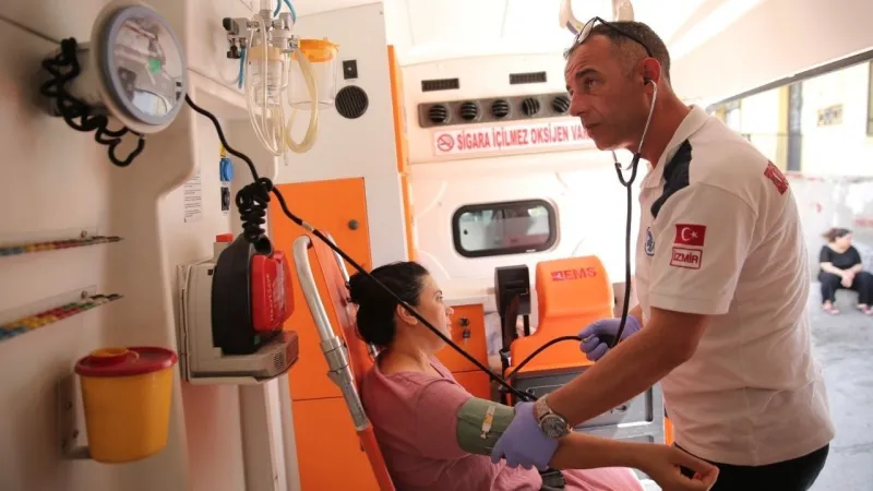 Konak'tan Şifa Eli: Hasta Nakil Ambulansı ile Rekor Yardım!