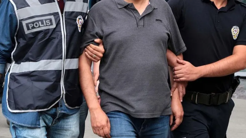 Manisa'da Şok Baskın! Torbacı İhtiyar Tutuklandı!