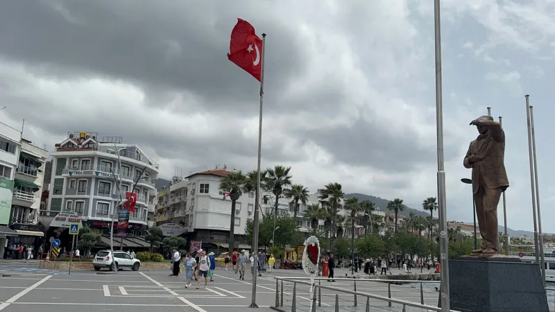 Marmaris'te Alarm! Kuvvetli Rüzgar Turistleri Vurdu Mu?