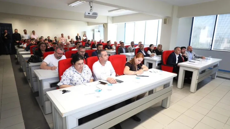 Menderes'te Şok İstifa! CHP'li Meclis Üyesi Neden Ayrıldı?