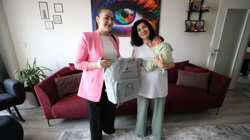 Menderes'te Bebek Sevinci! Belediye'den 200. Bebeğe Özel Hediye!