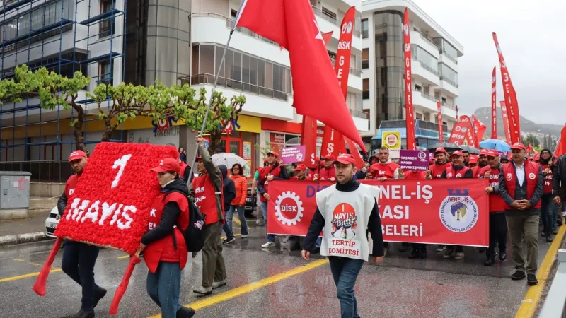 Muğla 1 Mayıs'ta Coştu! Mücadele Sloganı Yükseldi