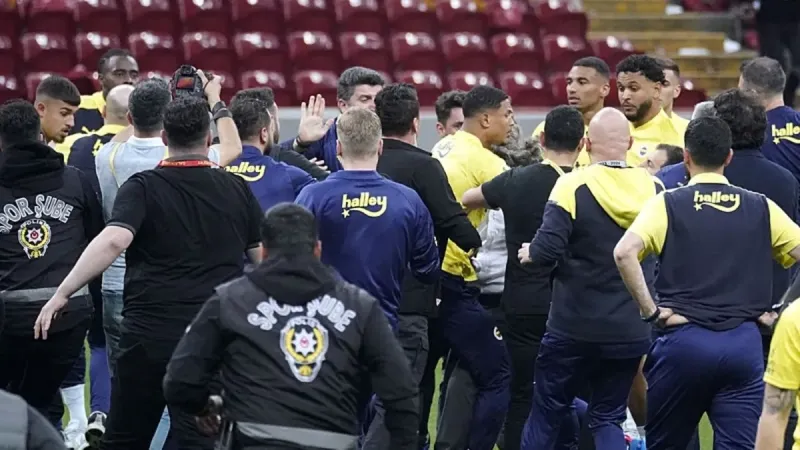 Oosterwolde'ye Şok! Derbi Davasında Zorla Getirme Kararı