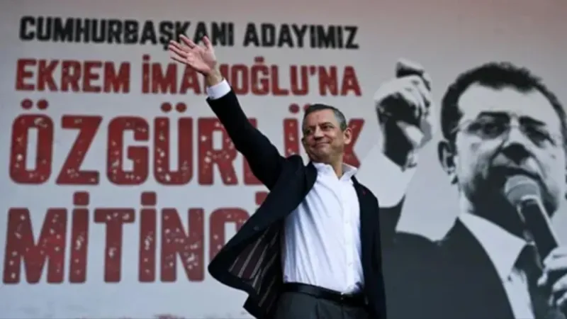 Özgür Özel'den Erdoğan'a Çağrı: 10 Milyon İmza Sandıkta!
