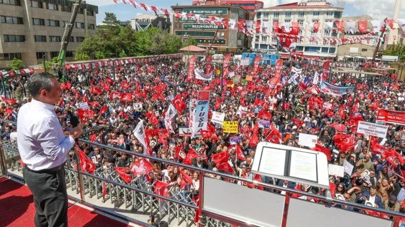 Özgür Özel'den İktidara Sert Mesaj: Barış Talebini Heda Ettirmeyiz!