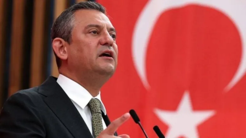 Özgür Özel'e Saldırı: İşte O Şüpheli İsim! Planlı Bir Tuzak Mıydı?