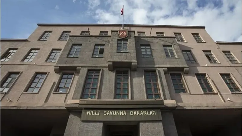 PKK Feshedildi! MSB'den Şok Açıklama: Silahlar Nasıl Teslim Edilecek?