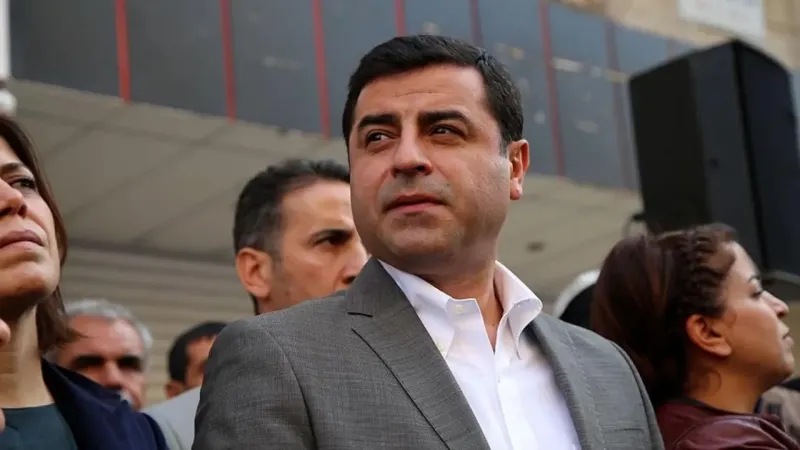Demirtaş'tan Şok Kongre Açıklaması! Erdoğan'a Teşekkür Şoku!
