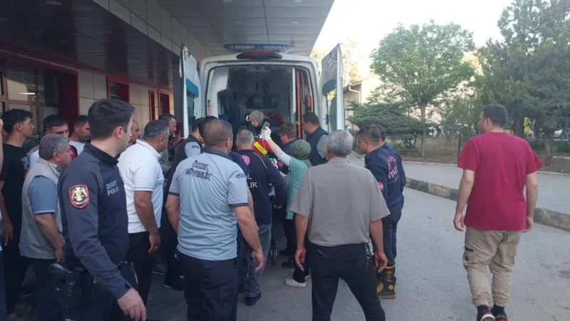 Anne Kahramanlığı: Sulama Kanalına Düşen Çocuğunu Kurtardı!