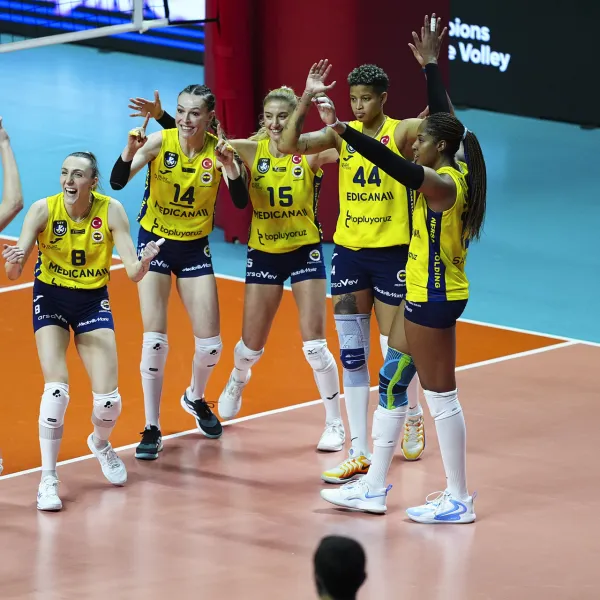 Sultanlar Ligi Finali: VakıfBank Fenerbahçe'yi Devirecek mi?