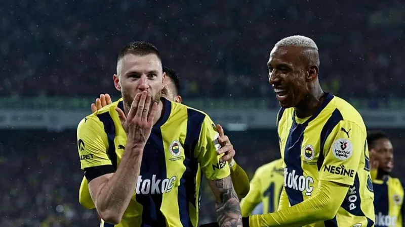 Fenerbahçe Şov! Süper Lig'de İkinci Yarı Fırtınası Estiriyor