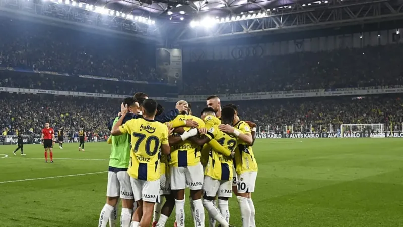 Fenerbahçe'de Şok Ayrılık! Yıldız Oyuncu Gidiyor Mu?