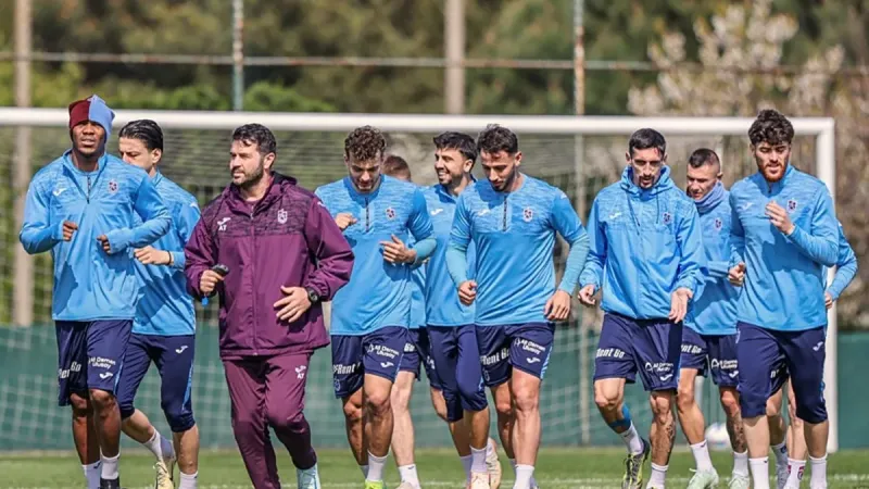 Trabzonspor Göztepe'yi Devirecek Mi? Kritik Maç Hazırlıkları Tamam!