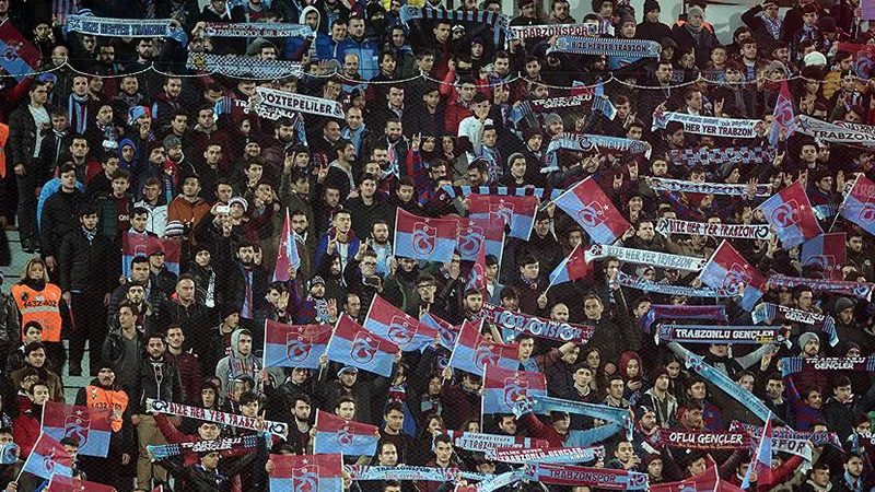 Trabzonspor'dan Tarihi Zafer! Rekorlarla Dolu Bir Gece!