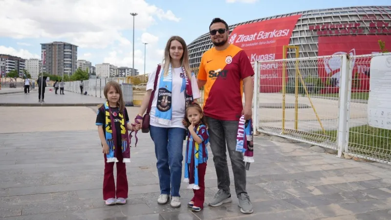 Gaziantep'te Kupa Finali Coşkusu: Tribünler Doldu Taştı!