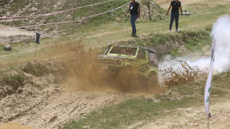 Off-Road Tutkunları Coştu! 35 Araç Denizli'de Ter Döktü
