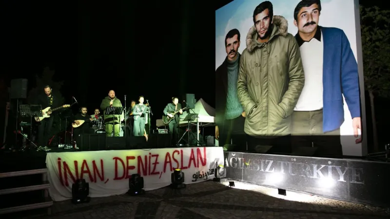 Üç Fidan Anıtı Açıldı! Deniz Gezmiş ve Arkadaşları Anıldı