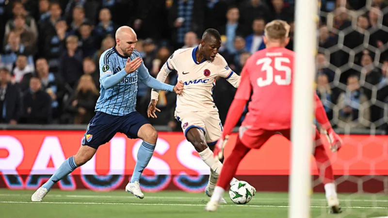 UEFA Konferans Ligi'nde Şok Skorlar! Yarı Final İlk Maçları
