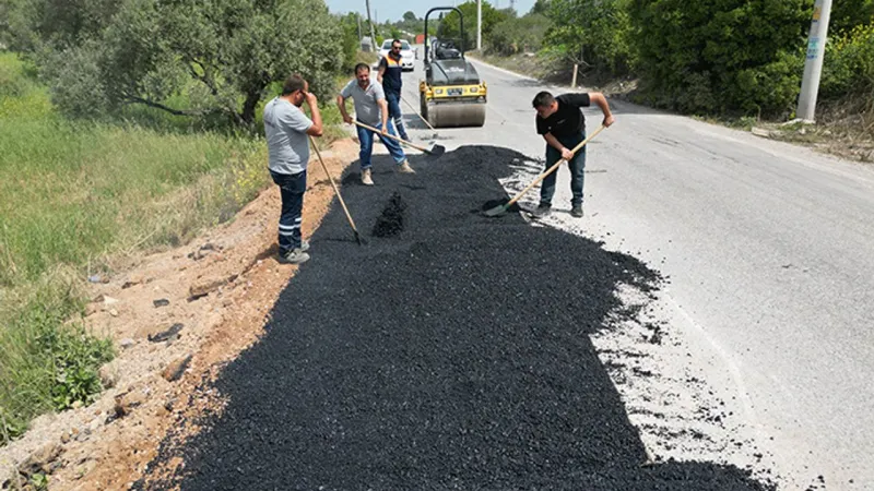 Urla'da Yaşam Yenileniyor: Yollar Tamir, Parklar Bahar!