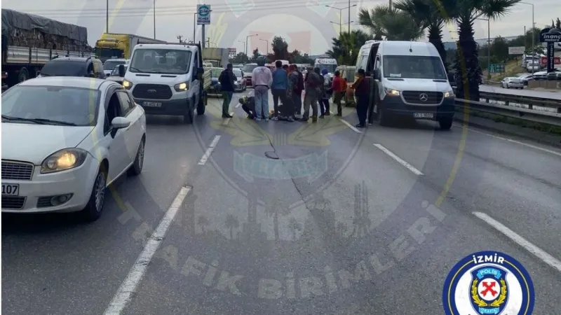 İzmir'de Kaza! Yola Çıkacaklar Dikkat: Sol Şerit Kapalı mı?