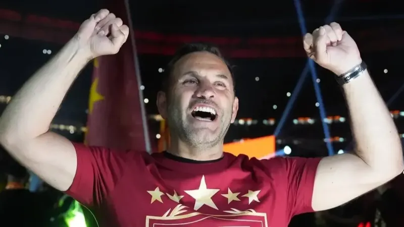 Okan Buruk: Bu sene en önemli şeylerden biri 5 yıldızı kazanmaktı