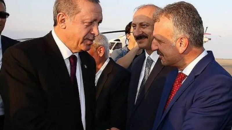 Oktay Saral'dan Erdoğan'a: Sultanım, sen yürüyeceksin...