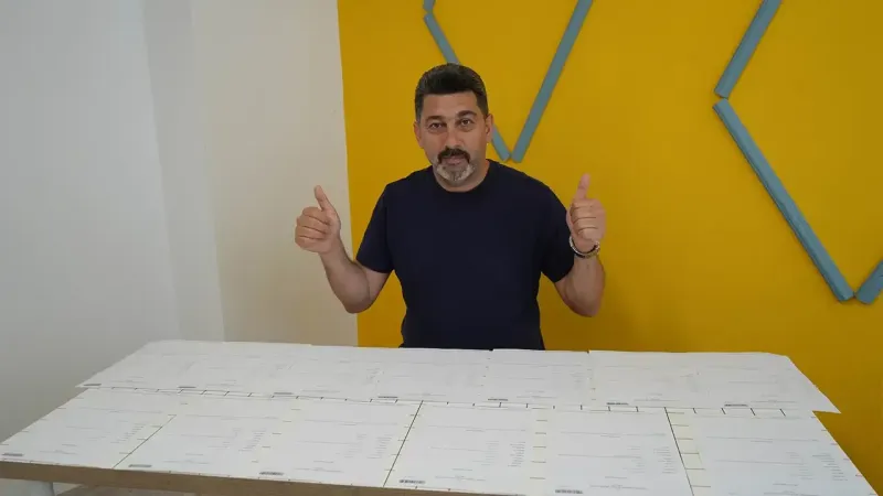 Okuduğu üniversitelerle gündem oldu: Dünya rekoruna koşuyor