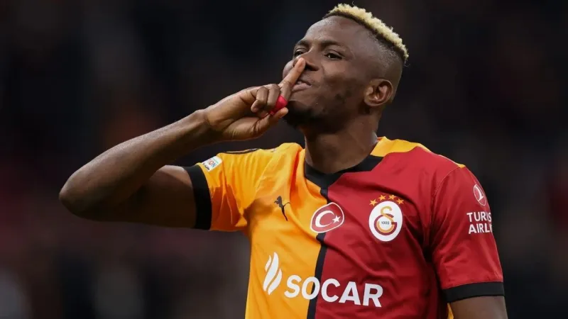 Osimhen transferinde sıcak gelişmeler: Al-Hilal çekildi, ibre Galatasaray'a döndü!
