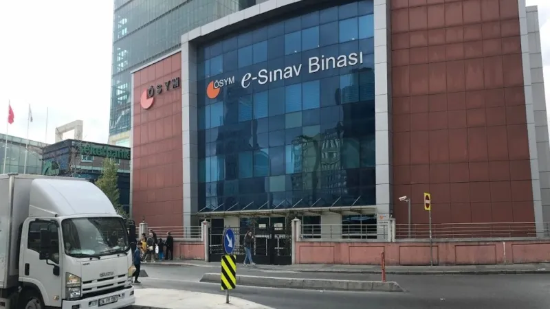 ÖSYM’den yeni sistem: Kâğıt yerine elektronik sınav dönemi