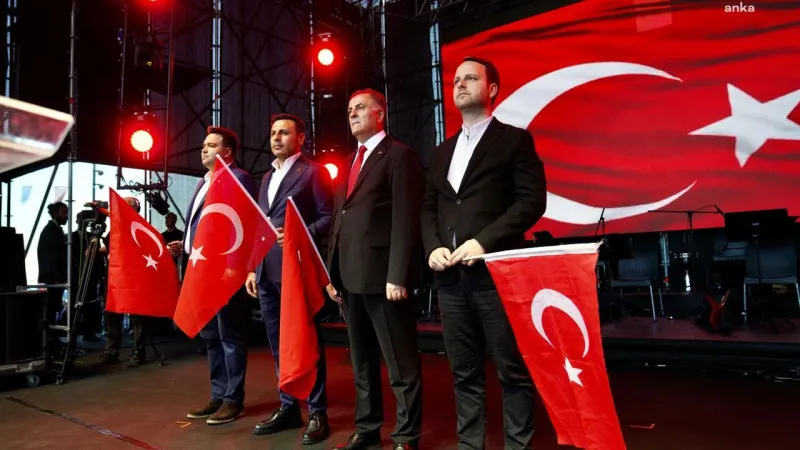 Özgür Çelik'ten Gençlere Çağrı: Demokrasi Yeniden Canlanacak!