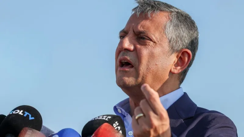 Özgür Özel'den İmamoğlu Davası Yorumu: Ekrem Başkan Yargıladı!