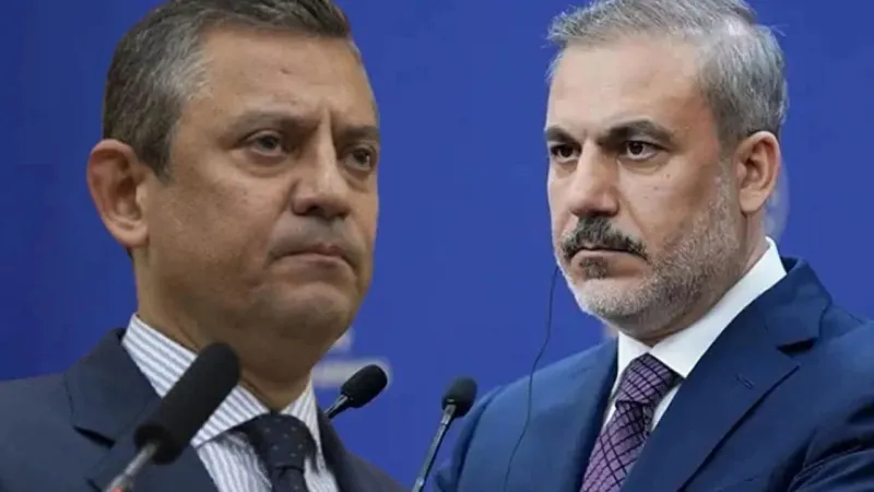 Özgür Özel'den Hakan Fidan'a sert sözler: Pabucumun kenarı!