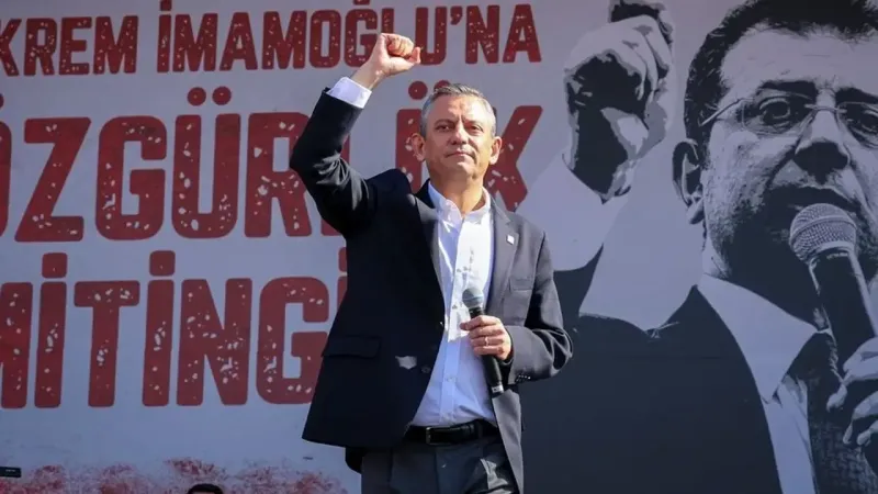 Özgür Özel'den Kritik Miting Çağrısı: Avcılar Meydanı'nda Neler Olacak?