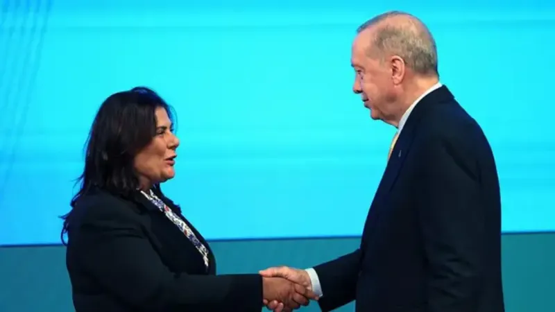 Özlem Çerçioğlu'na ilk şok: Anket sonuçları AKP'ye geçişi hakkında ne diyor?