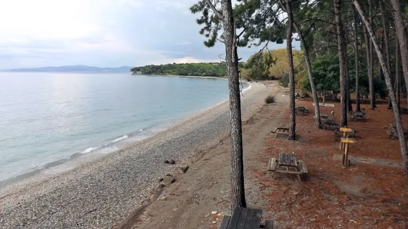 İzmir'e Yakın Saklı Cennet: Kavaklıburun Plajı!