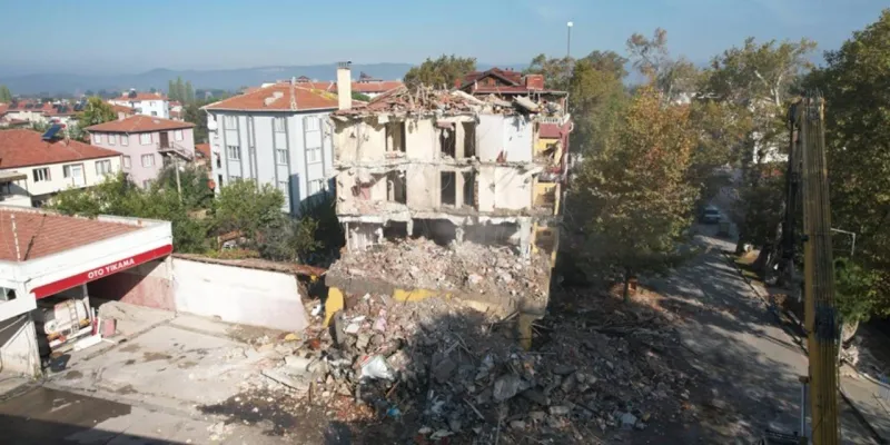 Deprem Fırtınası Ne Kadar Sürecek? Prof. Sözbilir Açıkladı!