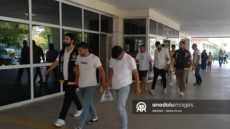 Savcı ve polis kılığındaki dolandırıcılar tutuklandı:Adalet yerini buldu