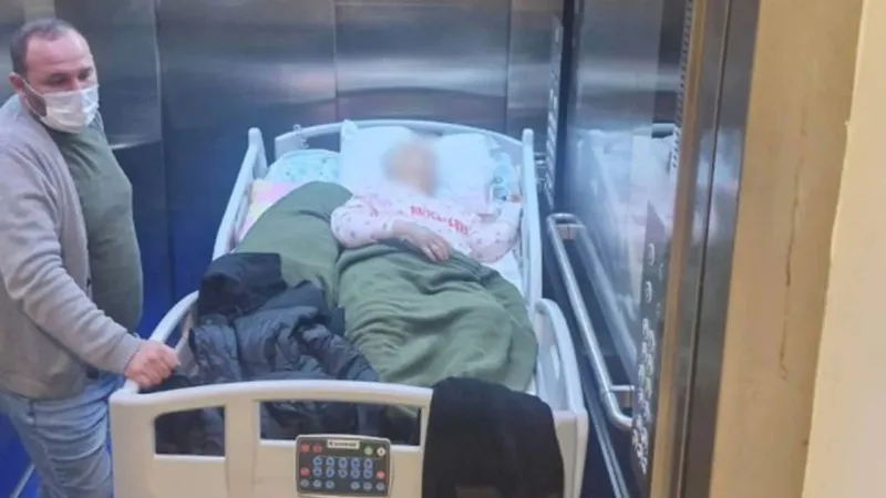 Şehir hastanesinde asansör faciası: Kanser hastası 45 dakika mahsur kaldı