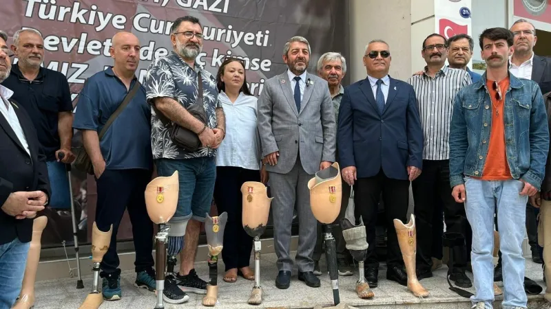 Şehit ailelerinden 'Terörsüz Türkiye' sürecine tepki: Halka sorulsun, referandum yapılsın